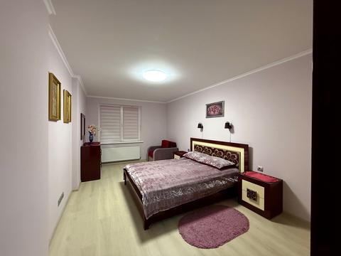 квартира за адресою Степана Бандери просп., 36