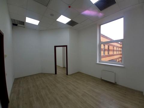 комерційна за адресою Кельнський бульв. (Катеринославський), 1