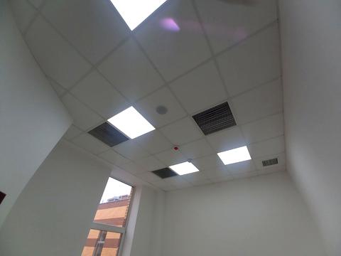 комерційна за адресою Кельнський бульв. (Катеринославський), 1