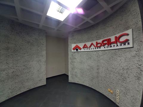 комерційна за адресою Кельнський бульв. (Катеринославський), 1