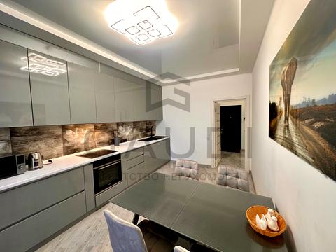 квартира за адресою Літературна вул., 8