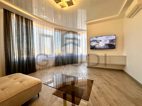 квартира за адресою Літературна вул., 8