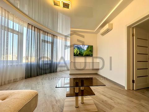 квартира за адресою Літературна вул., 8