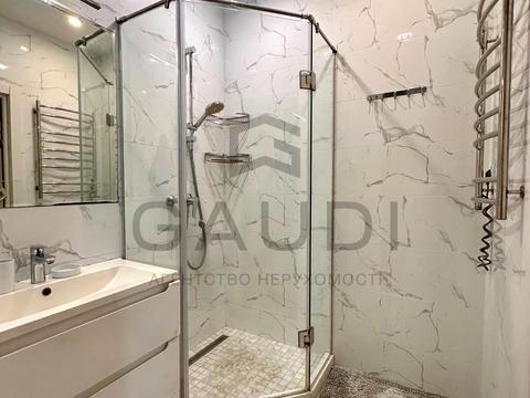 квартира за адресою Літературна вул., 8