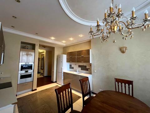 квартира за адресою Євгена Коновальця вул. (Щорса), 32-Г