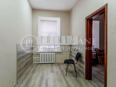 коммерческая по адресу Михайлівська, 24/11