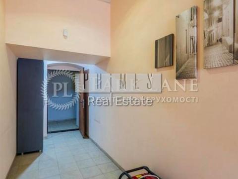 коммерческая по адресу Михайлівська, 24/11