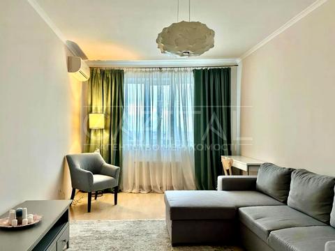 квартира за адресою Героїв полку "Азов" вул. (Маршала Малиновського), 8