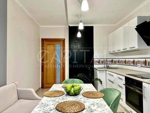 квартира за адресою Героїв полку "Азов" вул. (Маршала Малиновського), 8