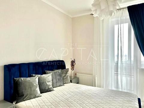 квартира за адресою Героїв полку "Азов" вул. (Маршала Малиновського), 8