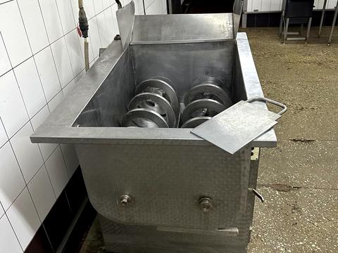 коммерческая по адресу паркова, 9/1