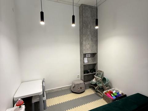 коммерческая по адресу Перемоги ул., 8/4