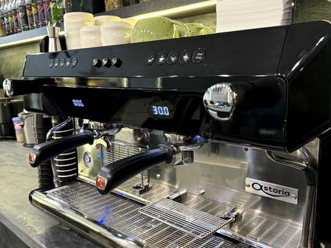 коммерческая по адресу Перемоги ул., 8/4