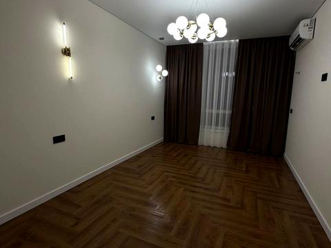 квартира за адресою Романа Левицького вул., (Будинок 7)