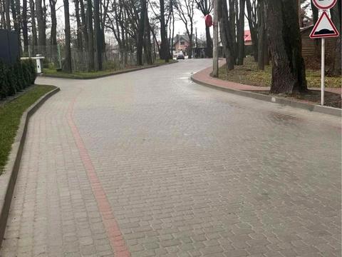 будинок за адресою щаслива, 4