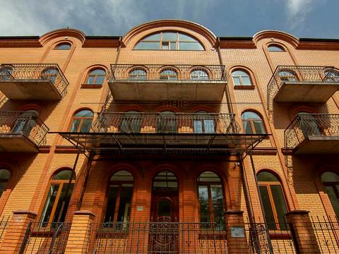 комерційна за адресою Київ, Кам'янська вул. (Дніпродзержинська), 77