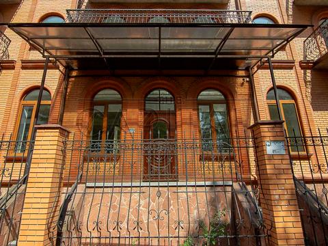 комерційна за адресою Київ, Кам'янська вул. (Дніпродзержинська), 77