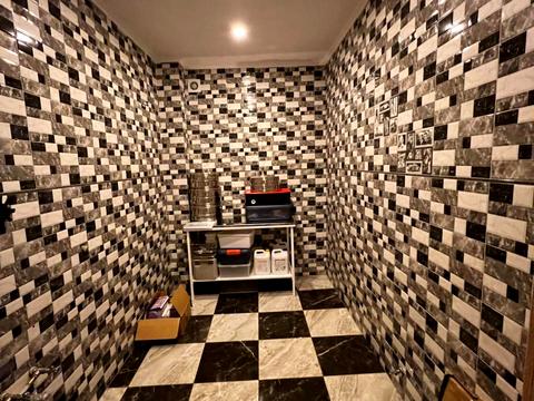 комерційна за адресою Київ, Кам'янська вул. (Дніпродзержинська), 77