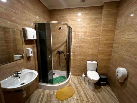 комерційна за адресою Київ, Кам'янська вул. (Дніпродзержинська), 77