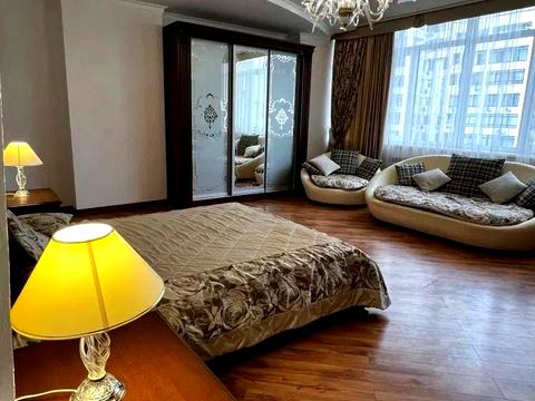 квартира за адресою Євгена Коновальця вул. (Щорса), 44-А