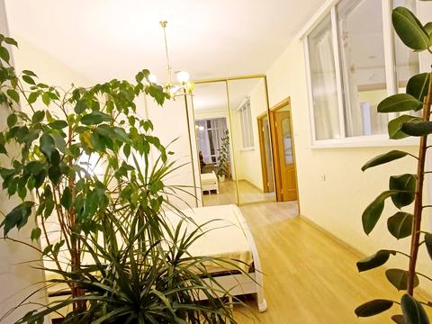 квартира за адресою Одеса, Добровольців вул. (Маршала Говорова), 10