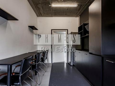 комерційна за адресою Воздвиженська вул., 51