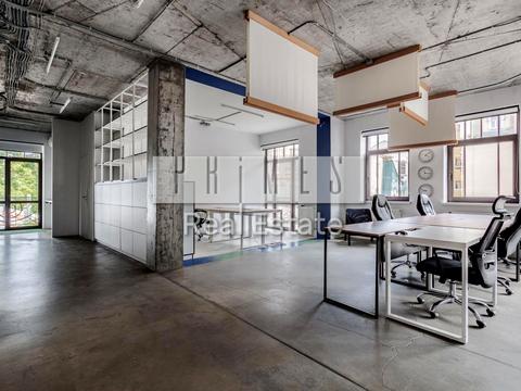 комерційна за адресою Воздвиженська вул., 51