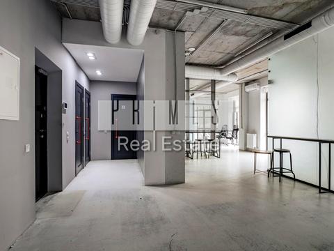 комерційна за адресою Воздвиженська вул., 51