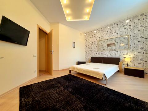 квартира по адресу Александра Олеся ул., 25д