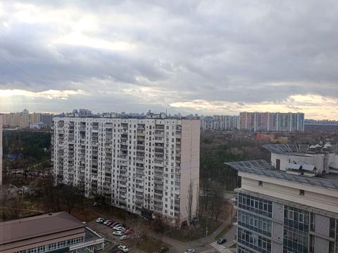 квартира за адресою Дарницький бульв., 8