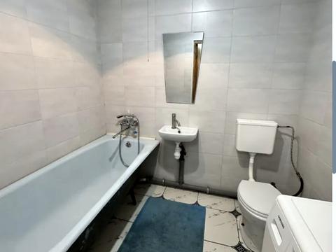 квартира за адресою Довженка вул., 24