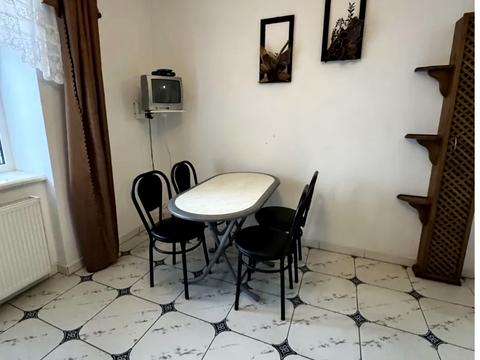 квартира за адресою Довженка вул., 24