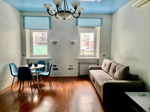 квартира за адресою Почайнинська вул., 40