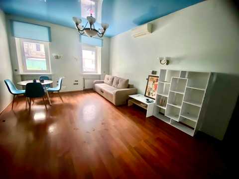 квартира за адресою Почайнинська вул., 40