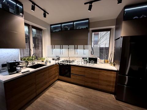 будинок за адресою Миколи Вінграновського вул. (1 Травня)