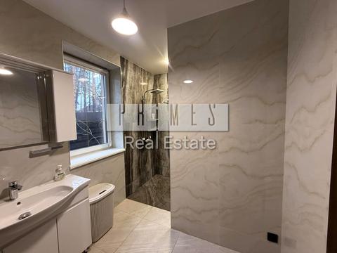 будинок за адресою Миколи Вінграновського вул. (1 Травня)