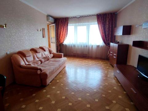 квартира за адресою Верховної Ради бульв., 14-Б