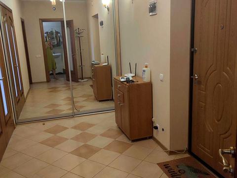 квартира за адресою Верховної Ради бульв., 14-Б