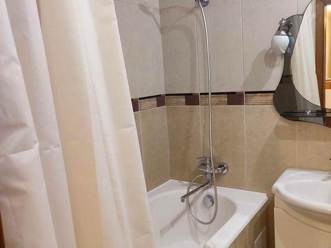 квартира за адресою Верховної Ради бульв., 14-Б