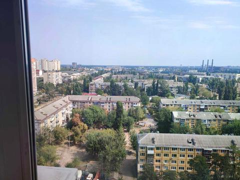 квартира за адресою Верховної Ради бульв., 14-Б