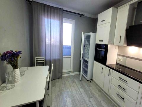 квартира за адресою Сергія Данченка вул., 5