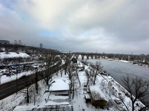 квартира за адресою Яружна вул., 15