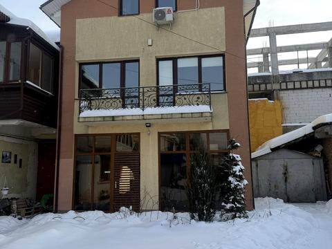 комерційна за адресою Гетьмана Сагайдачного вул., 5