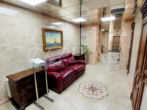 коммерческая по адресу Крутой спуск, 7