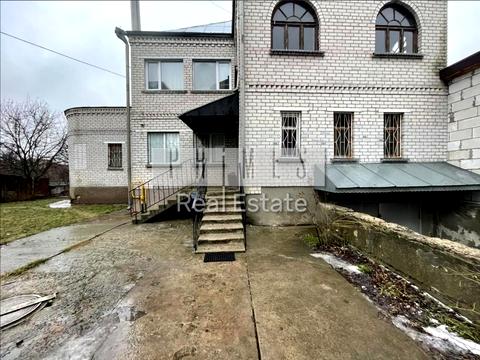 будинок за адресою Червоних Троянд пров.