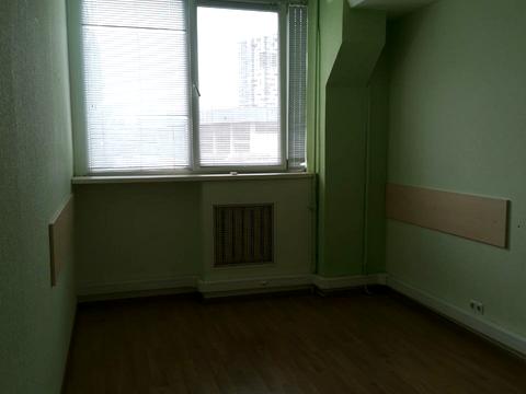 комерційна за адресою Польова вул., 24