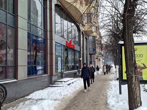 комерційна за адресою Незалежності вул., 87