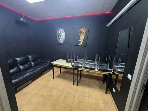 комерційна за адресою Незалежності вул., 87