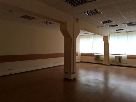 комерційна за адресою Польова вул., 24