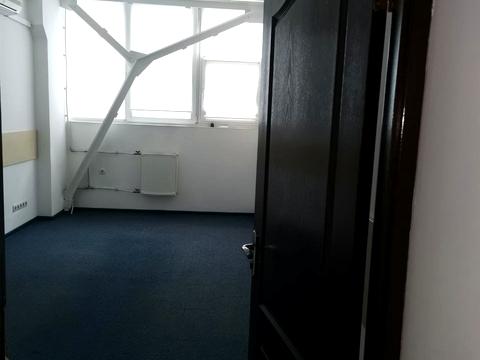 комерційна за адресою Польова вул., 24